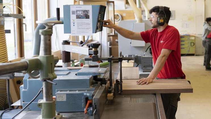 Face au gymnase, l’apprentissage doit se réinventer pour rester attractif.
