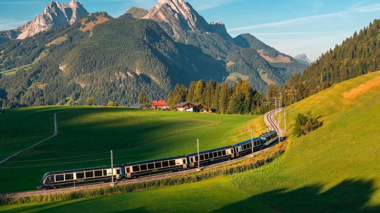 Le GoldenPass Express relie, pour la première fois sans changement, les vignobles de Lavaux et les montagnes d’Interlaken.