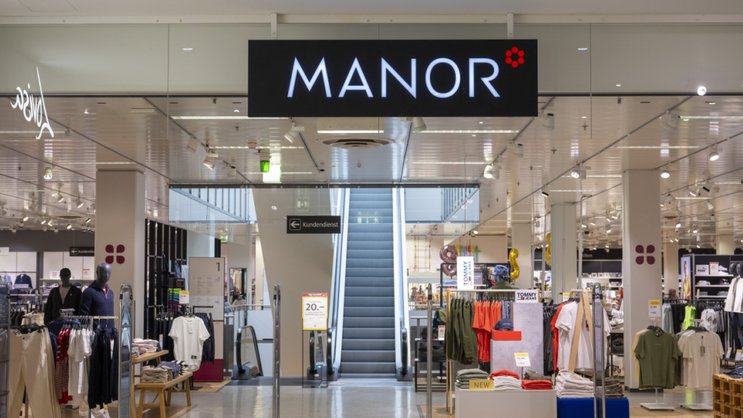 Manor poursuit sa réorganisation et va fermer trois magasins, dont celui de Delémont (archives).