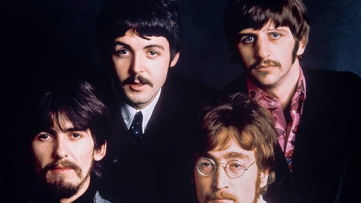 Malgré la mort de Lennon en 1980 et d'Harrison en 2001, la "Beatlemania" reste vivace à travers le monde (archives).