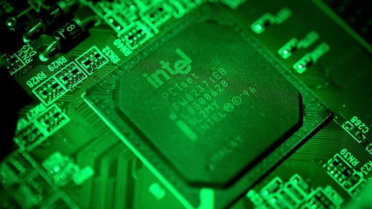 Intel avait annoncé l'an dernier un important plan d'investissement pour produire des puces électroniques en Europe, pouvant aller jusqu'à 80 milliards d'euros sur dix ans. (Archives)