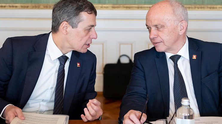 Lors de l'assemblée des délégués de leurs partis, ils doivent donner un coup de pouce pour les élections fédérales : les conseillers fédéraux PLR Ignazio Cassis et UDC Ueli Maurer. (archives)