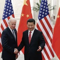 La reprise économique en Chine et l’élection de Joe Biden aux Etats-Unis  (ici en 2013 en tant que vice-président) peuvent favoriser un retour à la croissance.