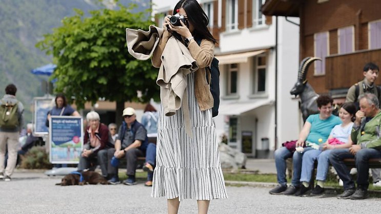 Le mois de mai a également été celui du retour des touristes chinois, pays qui figure à nouveau dans la liste des dix pays générant le plus de nuitées, en neuvième position et après la Corée du Sud. (KEYSTONE/Peter Klaunzer)