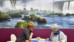 Les touristes souhaitent souvent un conseil personnalisé. C'est pourquoi les collaborateurs des agences de voyages sont à nouveau recherchés.