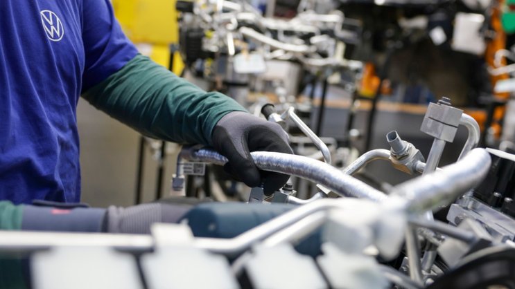 Volkswagen est "en contact" avec des entreprises de la défense pour reconvertir une de ses usines allemandes dans la production d'équipements de transport militaires. (archives)