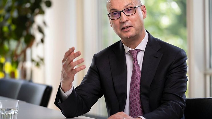Stefan Walter, le patron de la Finma, veut augmenter les interventions préventives auprès des instituts sous surveillance. (archive)