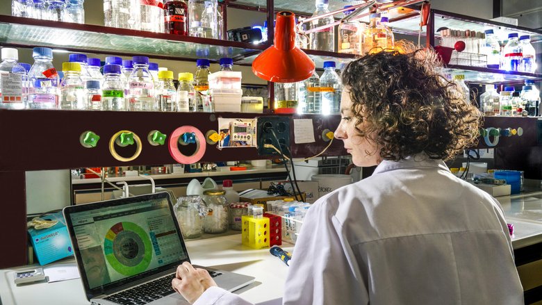 Dans les sciences de la vie, la maîtrise des données doit désormais s’accompagner de solides compétences collaboratives, pour transformer les analyses en décisions utiles.