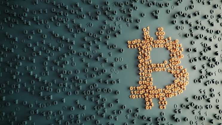 Porté par des rumeurs et des mouvements géopolitiques, le Bitcoin a corrigé ses dernières semaines. Analyse croisée de Fabian Dori, Raphaël Pardini et Charles-Henry Monchau sur l'avenir de l'actif.