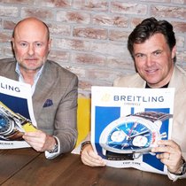 Georges Kern, le CEO de Breitling (à g.) et Fredy Gantner, codirecteur et cofondateur de la société d’investissement Partners Group. L’an dernier, le duo de dirigeants a repris la marque horlogère Universal Genève.