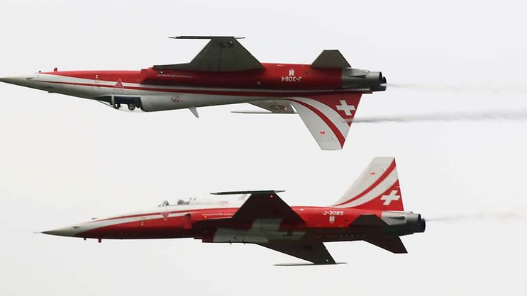 Les F-5 Tiger de la Patrouille Suisse seront les premiers aéronefs des Forces aériennes à utiliser du carburant durable (archives).