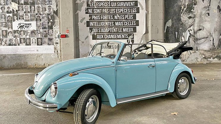 Cette Coccinelle cabriolet de 1971 roule désormais en électrique.