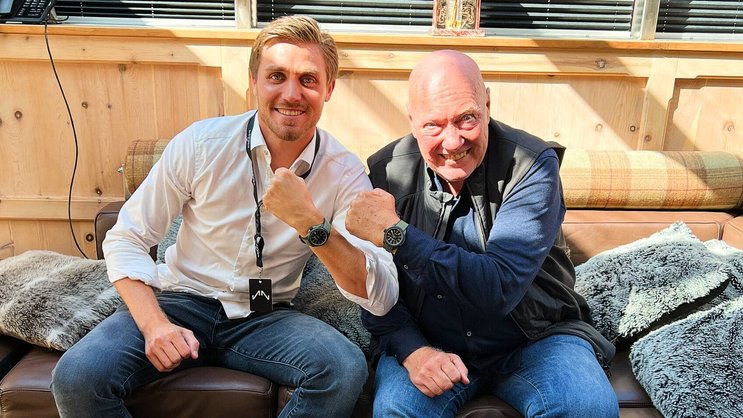 La légende Jean-Claude Biver et son protégé Ben Küffer (à gauche). Avec la Wild One, Norqain devient enfin (un peu) plus sauvage.