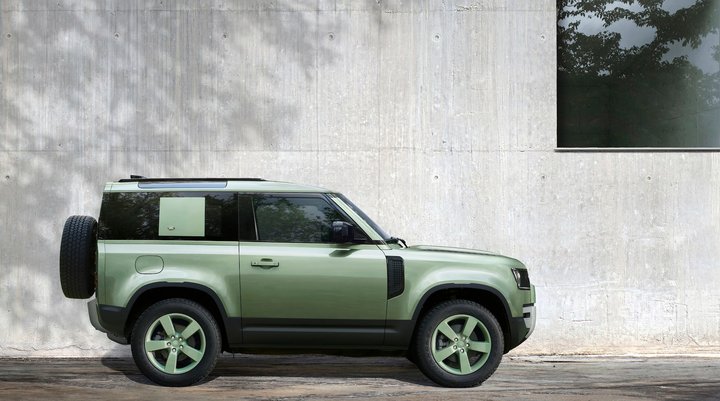 Land-Rover-2