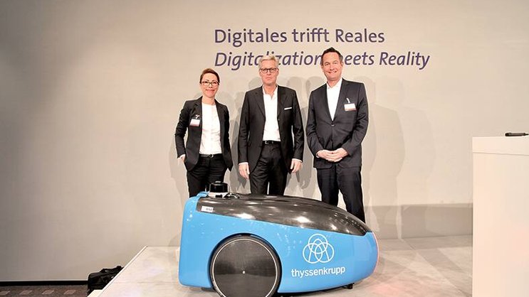 Torsten Scholl (à d.) et Xenia Scholl, son épouse, les cofondateurs de TeleRetail.