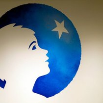 Après Nestlé, Hochdorf et Lactalis, Danone est à son tour touché par une contamination bactérienne de lait infantile. (archive)