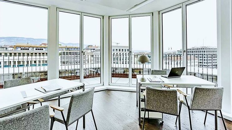 Tout un étage est loué par Facebook à Genève dans les locaux de Spaces, une entreprise de coworking.