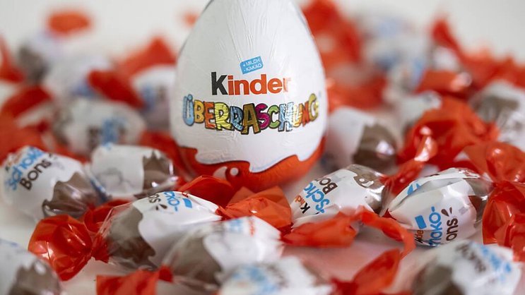 Des produits de la marque "Kinder" avaient été contaminés par des salmonelles l'année dernière. Quarante-neuf personnes ont été touchées en Suisse (image d'illustration).