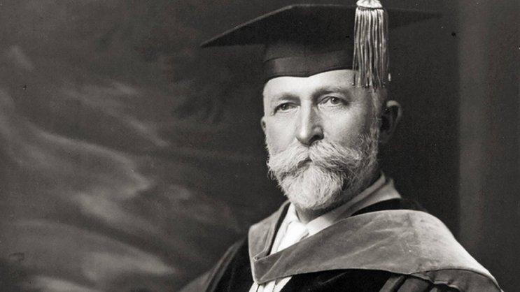 John Harvey Kellogg et son frère n’auraient jamais inventé les fameux corn-flakes s’ils n’avaient pas oublié une casserole de maïs sur le feu!