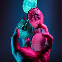 Pour Mathias Imbach, le CEO de Sygnum Bank, les investisseurs devraient privilégier le bitcoin et l’ethereum sur le long terme plutôt que tenter d’anticiper les mouvements du marché.